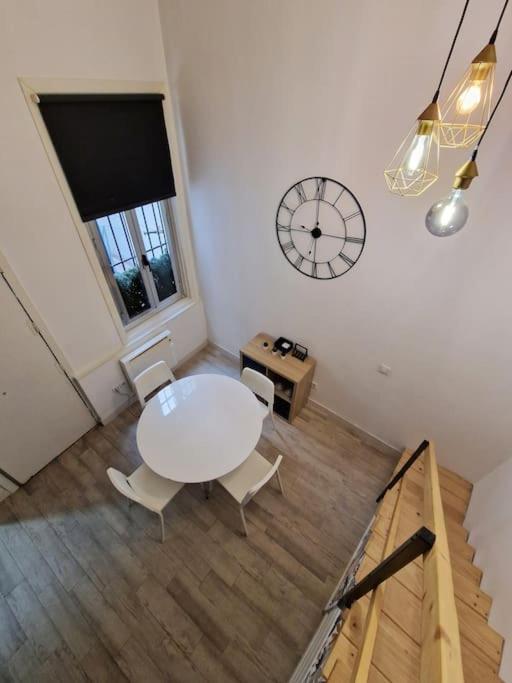 Appartamento Mediodia Chica Apartamento Tipo Loft En La Latina Madrid Esterno foto